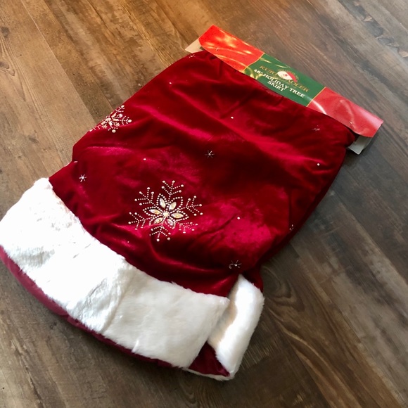 Kurt S Adler 48” holiday tree skirt - Picture 1 of 5